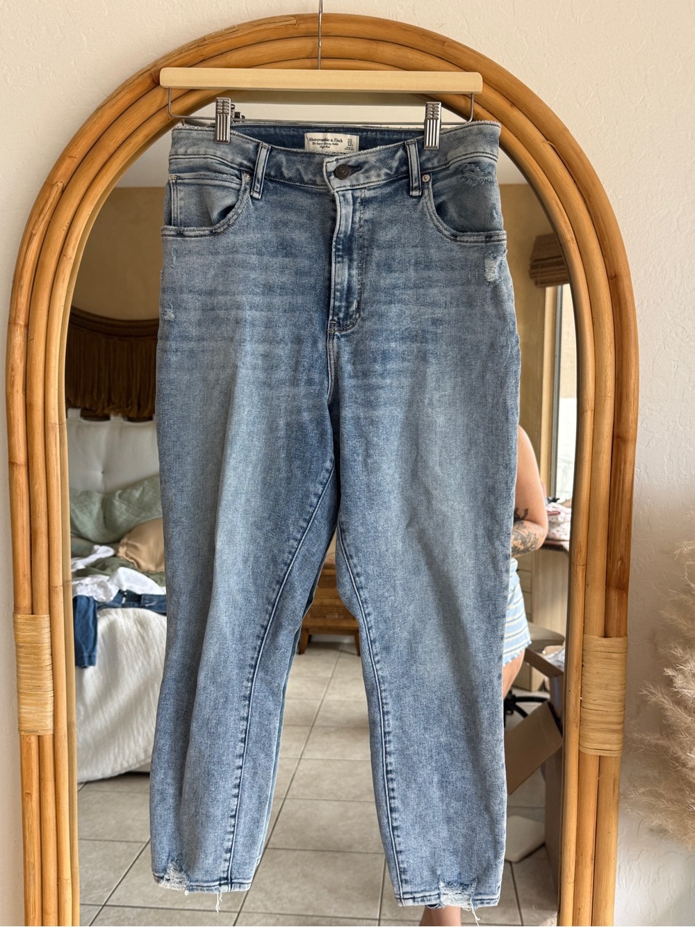 Abercrombie & Fitch High-Rise Light Wash Women’s Jeans